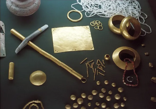 Gold grave goods from the Varna cemetery
